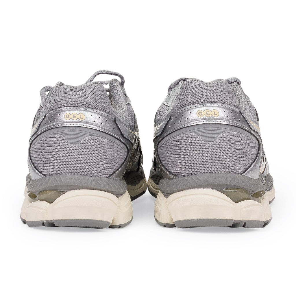 Cream / Clay Grey Gel-Cumulus 16 Sneakers