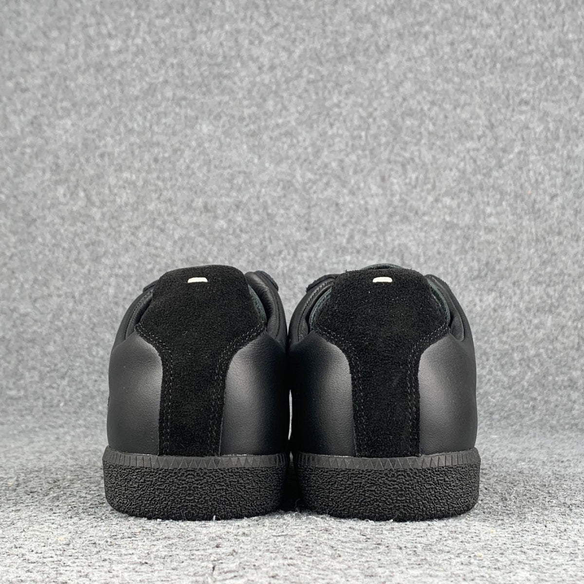 Maison Margiela Replica 'Black'