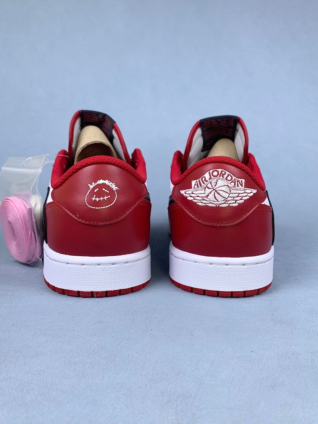 Air Jordan 1 Low Chicago White/Red Unisex Sneakers DM7866-101